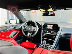 بی ئێم دەبڵیو 8 سیریەس